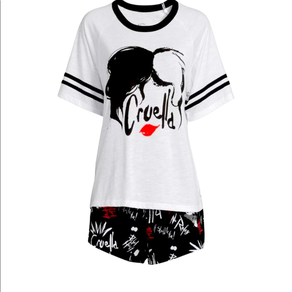 Disney Women’s 3piece Cruella PJ set
